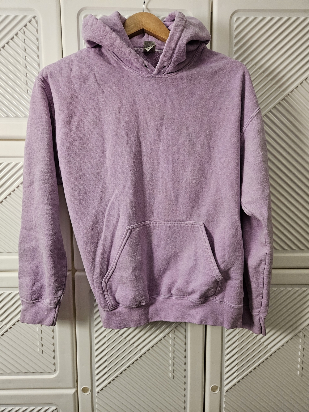 Gildan Lavender Pullover Hoodie - Soft Lilac Sweatshirt